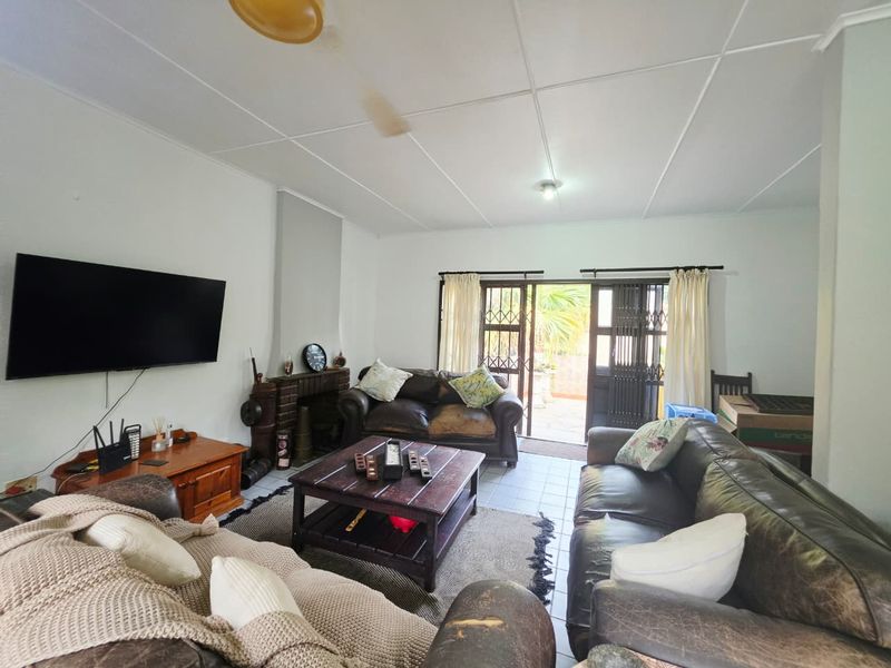 3 bedroom house with outbuilding - Photo 8