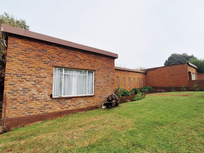 Modern house for sale - Photo 1