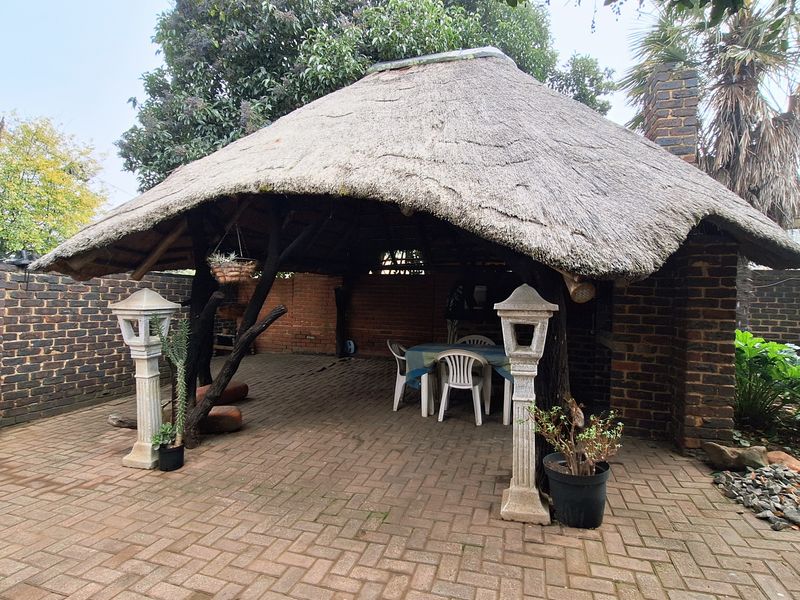 Modern house for sale - Photo 2