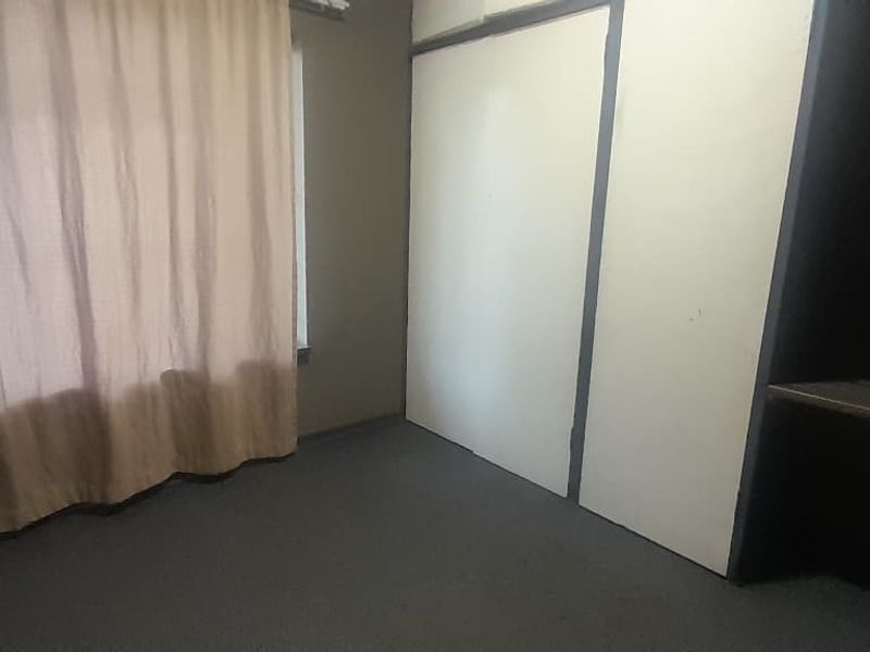 Family home up for grabs - Photo 4