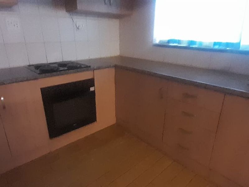 Family home up for grabs - Photo 7