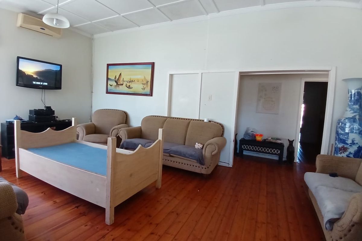 3 Bedroom 2 bathroom house in Vincent - Photo 4