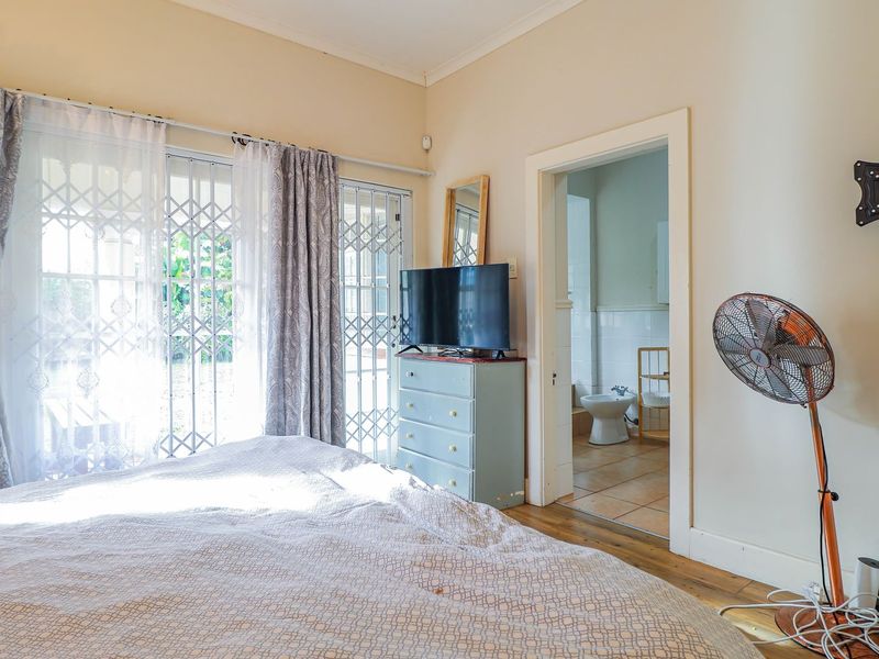 Secure and Central - Generous Family Home Off Hallack Drive - Photo 6