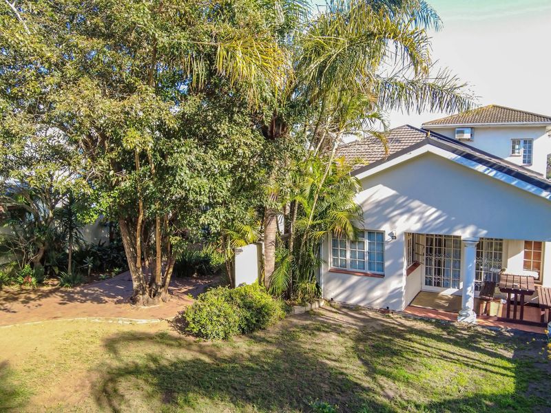 Secure and Central - Generous Family Home Off Hallack Drive - Photo 2