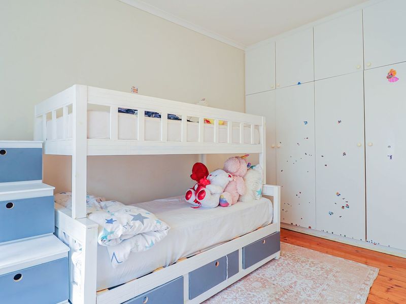 Secure and Central - Generous Family Home Off Hallack Drive - Photo 9