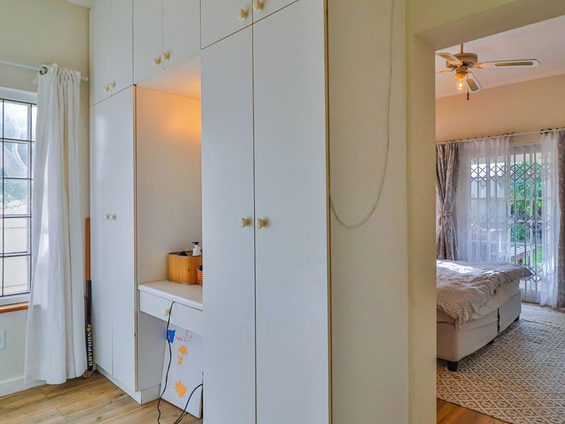 Secure and Central - Generous Family Home Off Hallack Drive - Photo 8