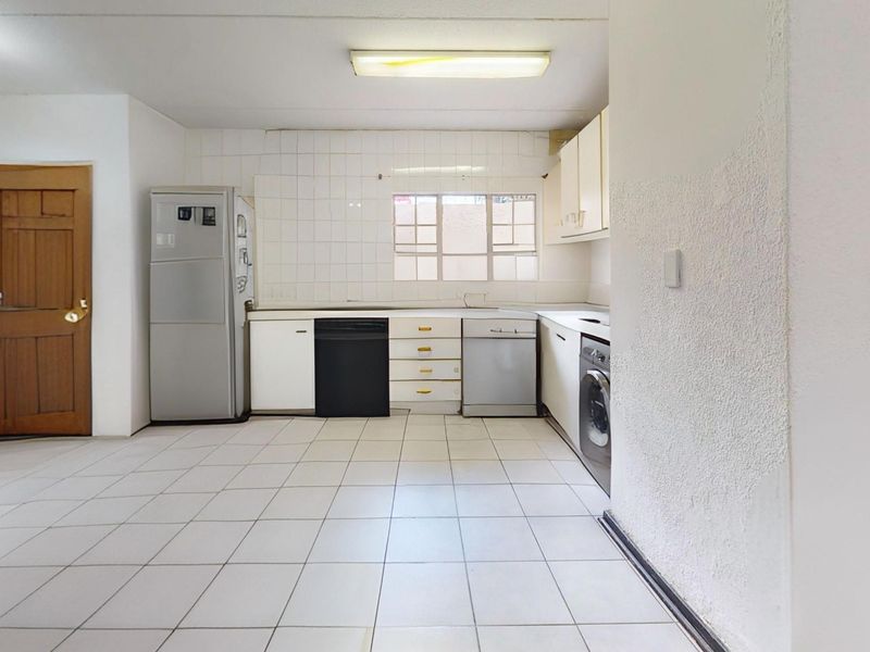 Charming Duplex in Sought-After Lakefield, Benoni - Photo 6