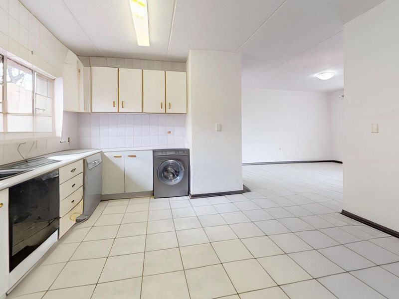 Charming Duplex in Sought-After Lakefield, Benoni - Photo 2