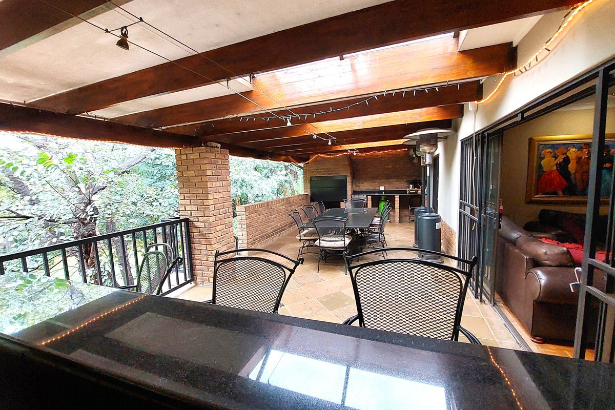 Lukasrand living: Live, Work, and Cash In with rezoning possibilities - Photo 2