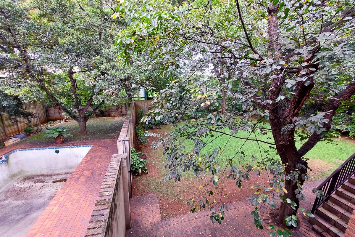 Lukasrand living: Live, Work, and Cash In with rezoning possibilities - Photo 5