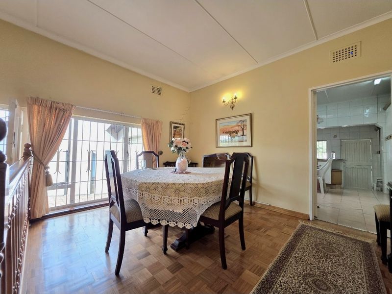 Stunning  4-bedroom Freehold home in Isipingo Hills for sale - Endless opportunities!!! - Photo 10