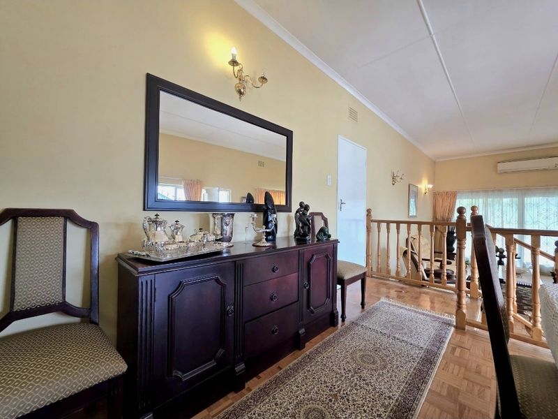 Stunning  4-bedroom Freehold home in Isipingo Hills for sale - Endless opportunities!!! - Photo 8