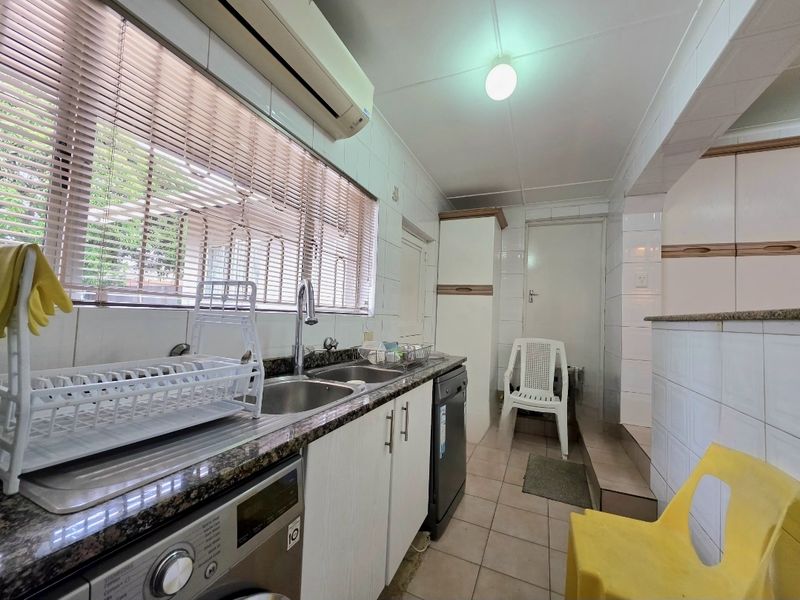 Stunning  4-bedroom Freehold home in Isipingo Hills for sale - Endless opportunities!!! - Photo 7