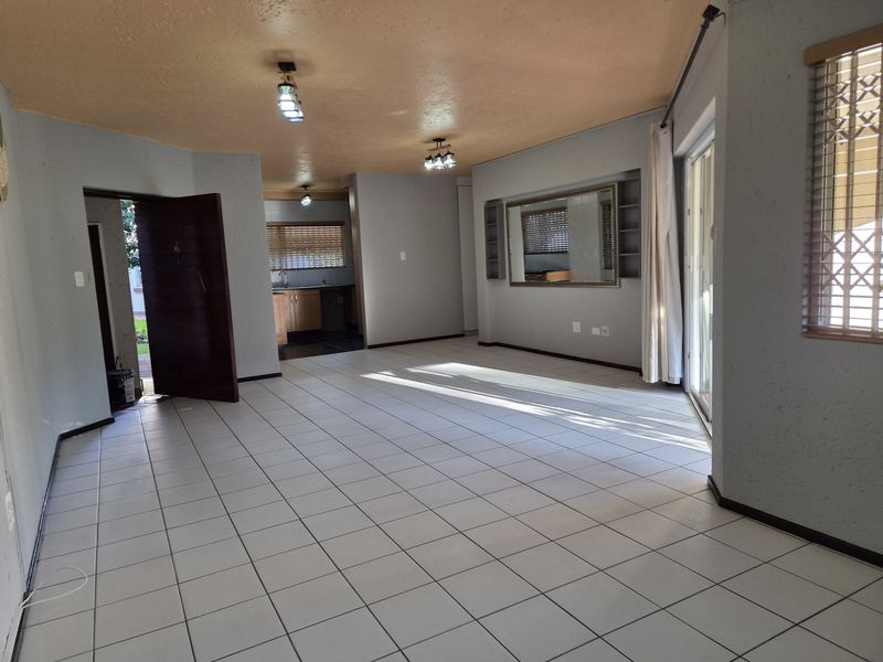 Large, Private, Garden Unit! - Photo 8