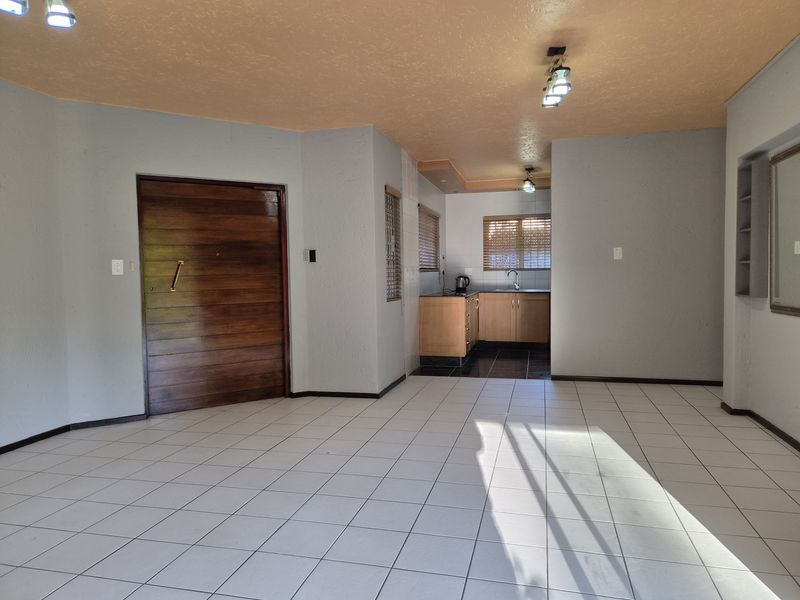 Large, Private, Garden Unit! - Photo 6