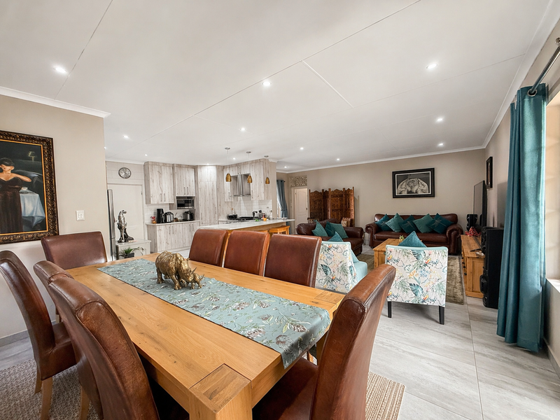 Stunning 4 Bedroom Home in Hex River Lifestyle Estate - Photo 6