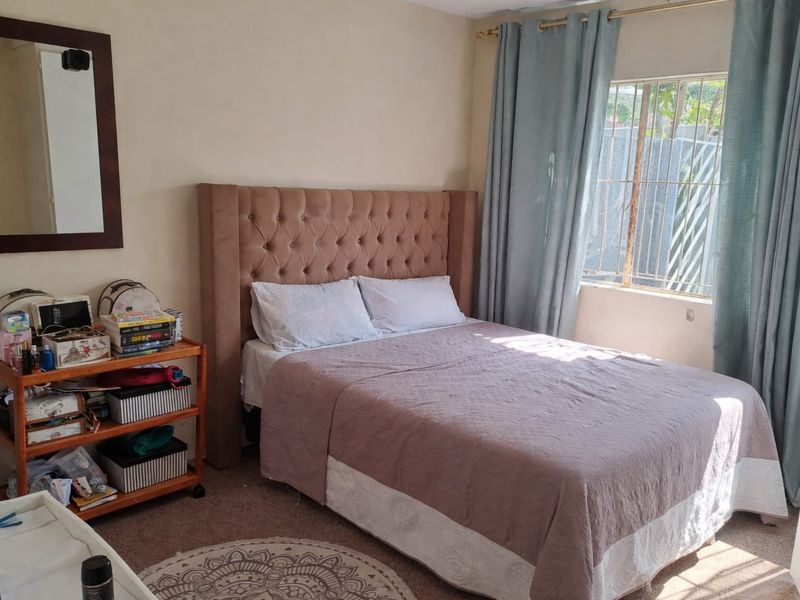 Ground Floor Gem with Private Garden - Photo 6