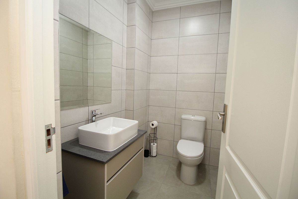 A brand new 3 bedroom home in Blue Lagoon Security Estate in Langebaan - Photo 5