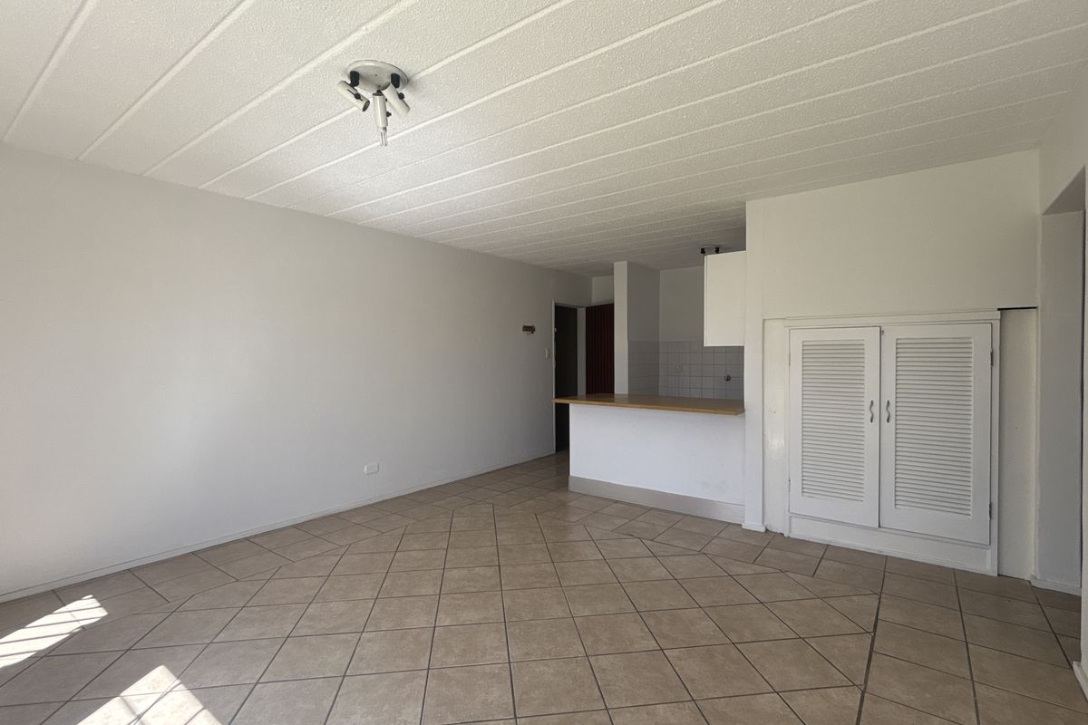 Welcome to this beautifully revamped corner unit In Boksburg - Photo 2