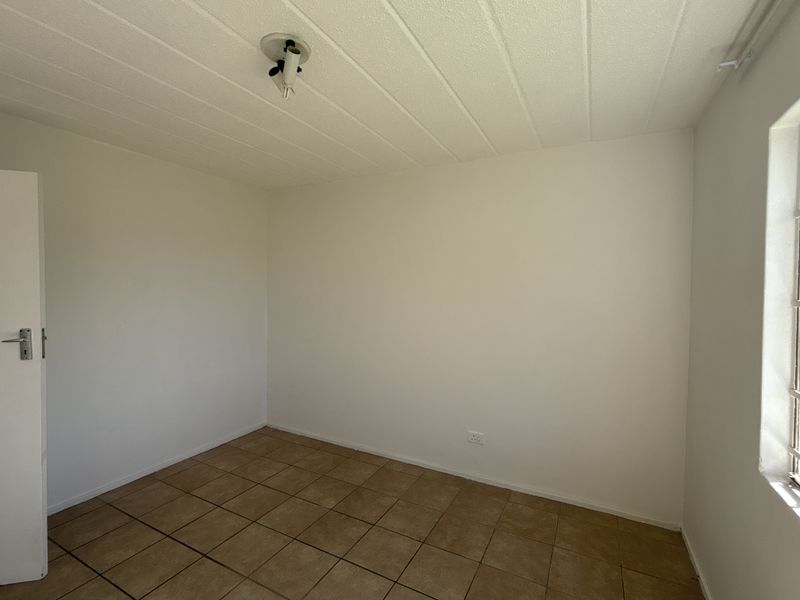 Welcome to this beautifully revamped corner unit In Boksburg - Photo 9