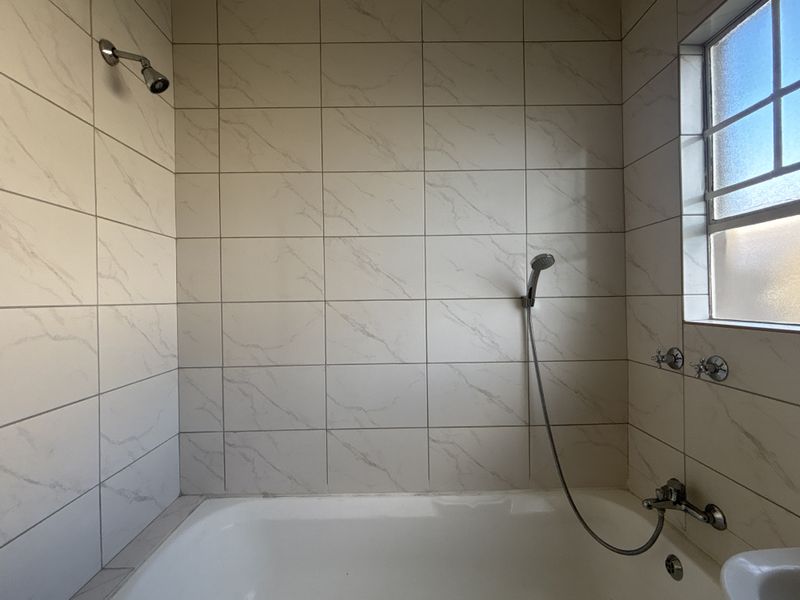 Welcome to this beautifully revamped corner unit In Boksburg - Photo 7