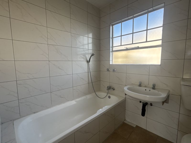 Welcome to this beautifully revamped corner unit In Boksburg - Photo 6