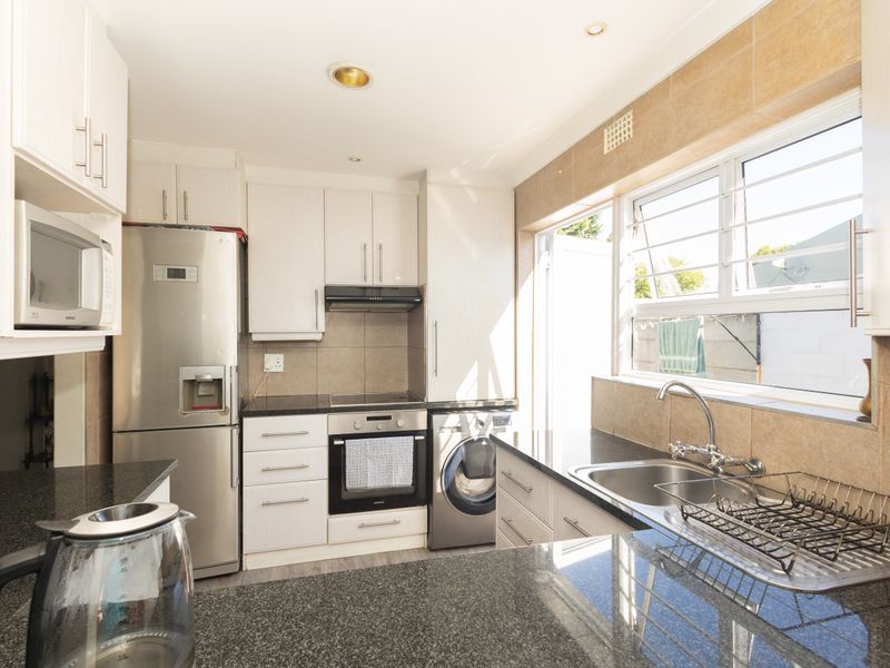 House For Sale In Goodwood - Photo 9