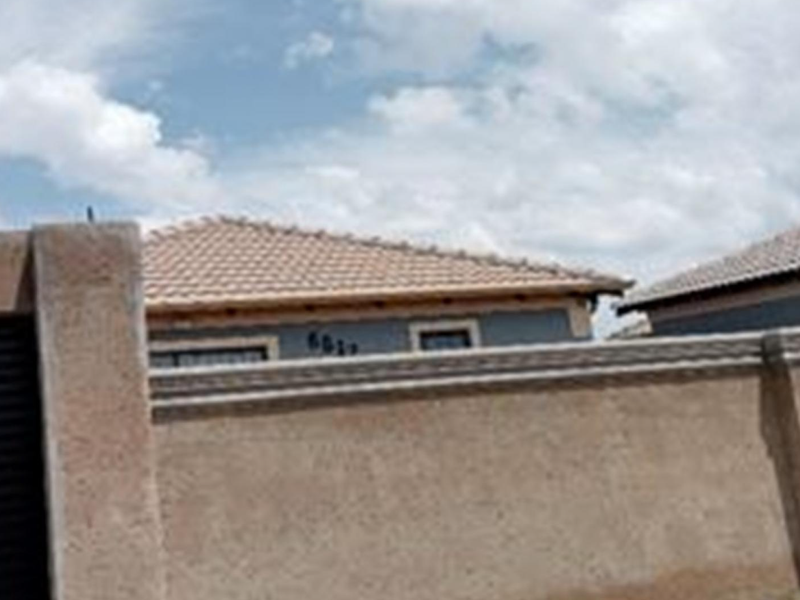 Pre-Hammer SALE– SECURE this property before auction through a normal Offer to Purchase - Photo 6