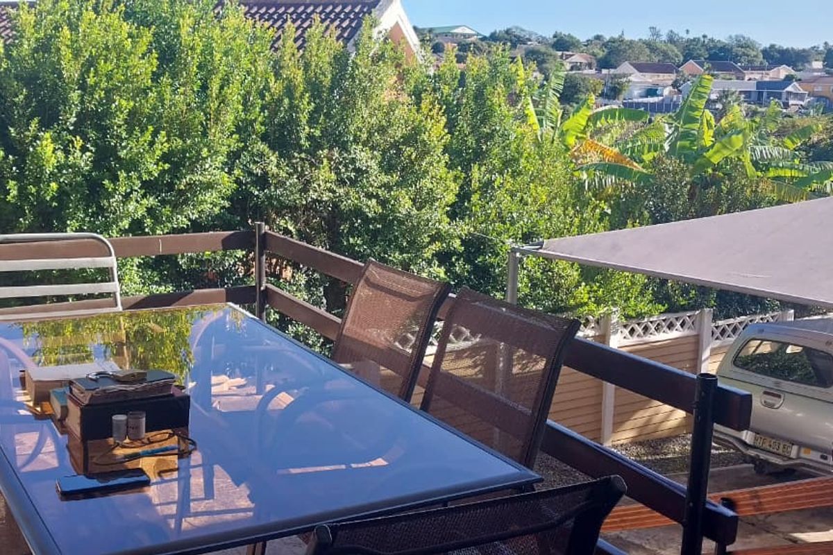 4 Bedroom family home with a seperate one bedroom flatet and swimming pool - Photo 5