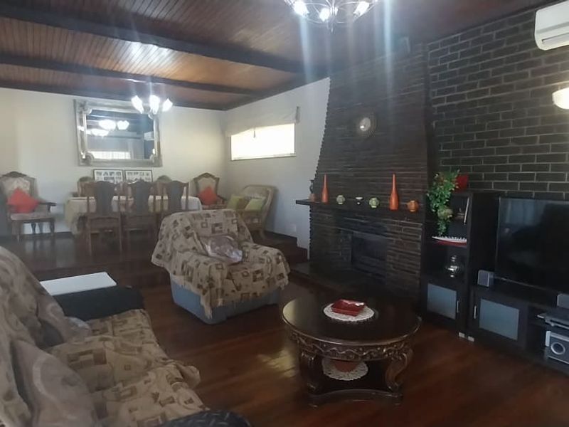 4 Bedroom family home with a seperate one bedroom flatet and swimming pool - Photo 9