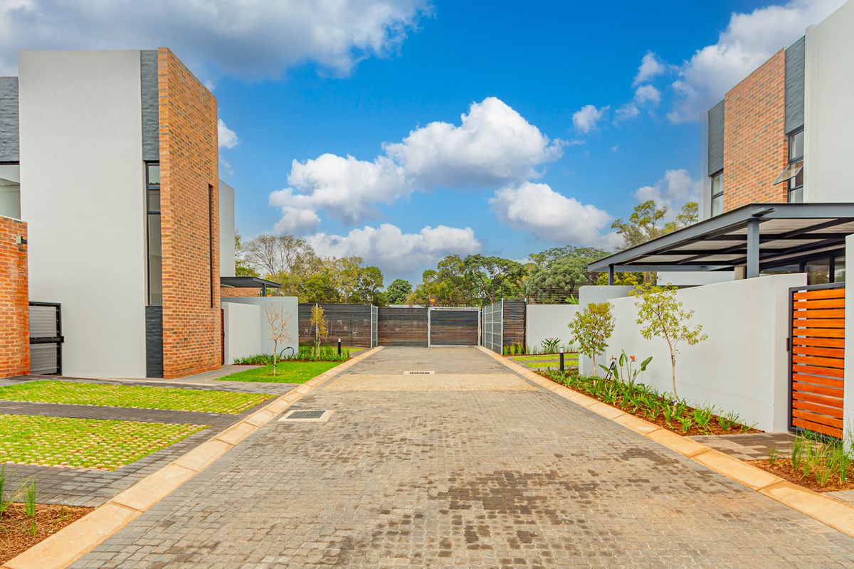 A statement in modern luxury - where space, style, and living come together - Photo 3