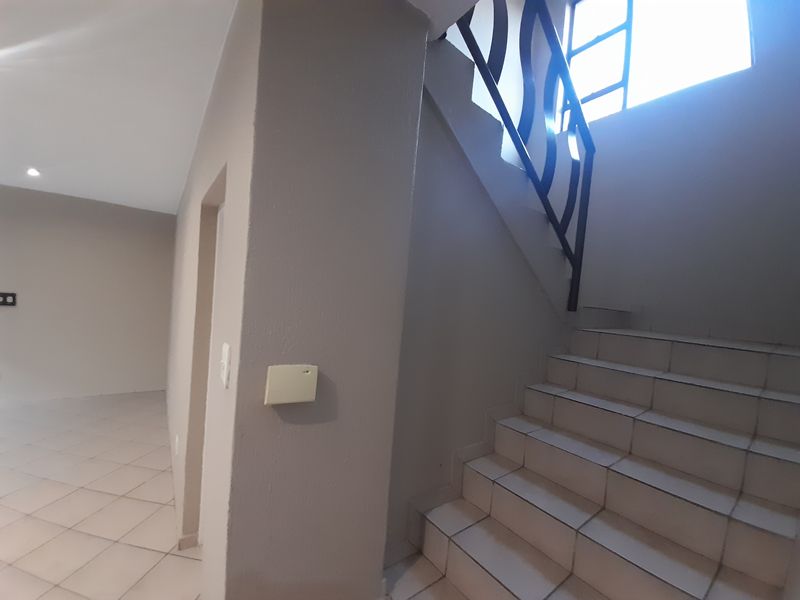 Duplex Townhouse @ R13,250 - Photo 7