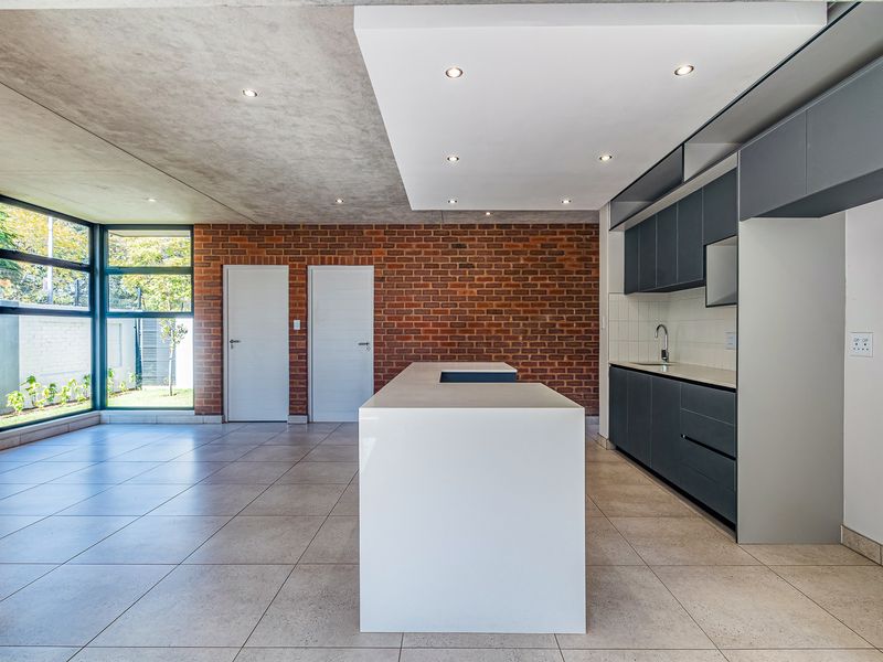 Where executive elegance meets effortless living in the heart of Lynnwood Glen - Photo 7