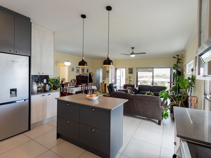 House For Sale In Velddrif - Photo 3