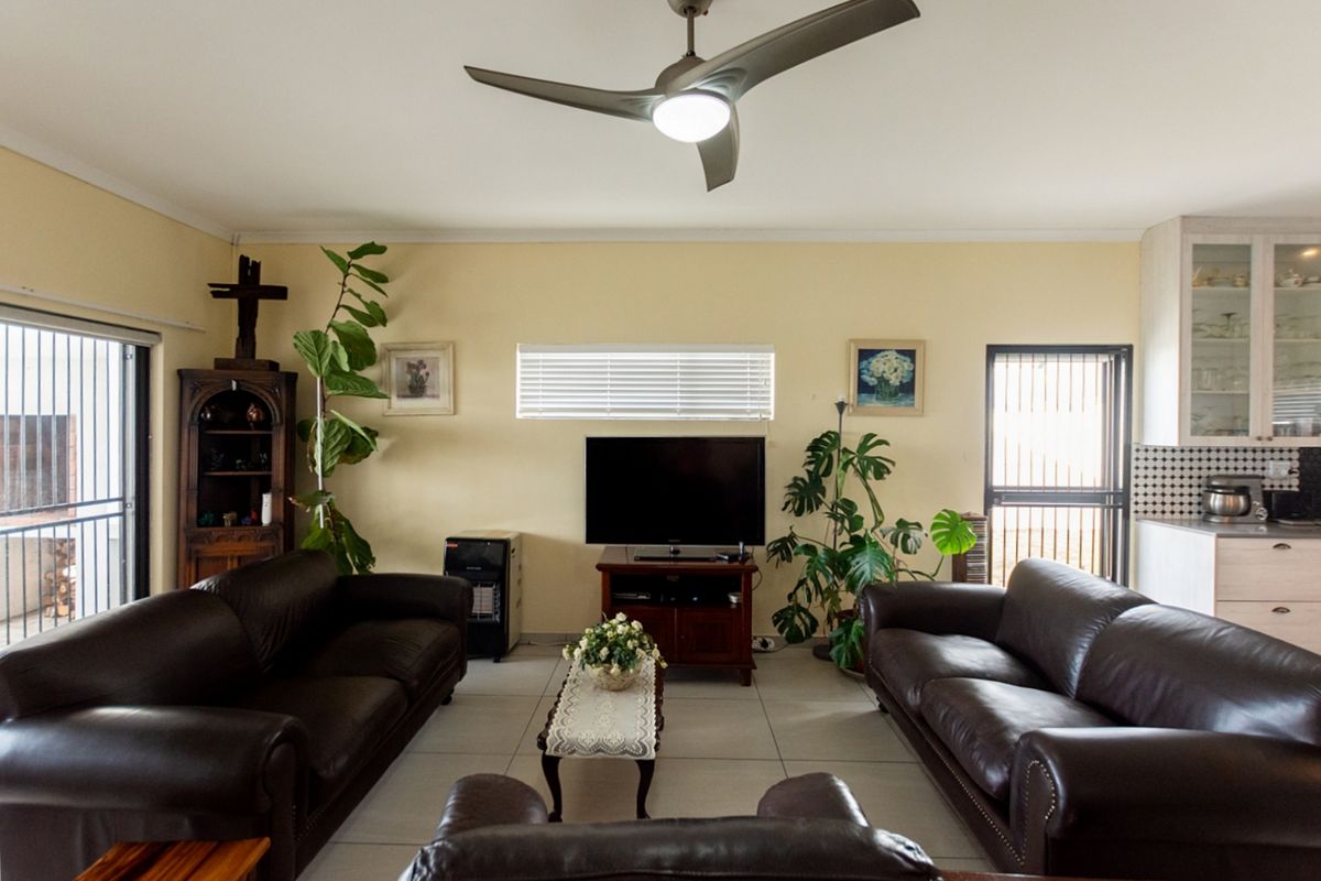 House For Sale In Velddrif - Photo 5