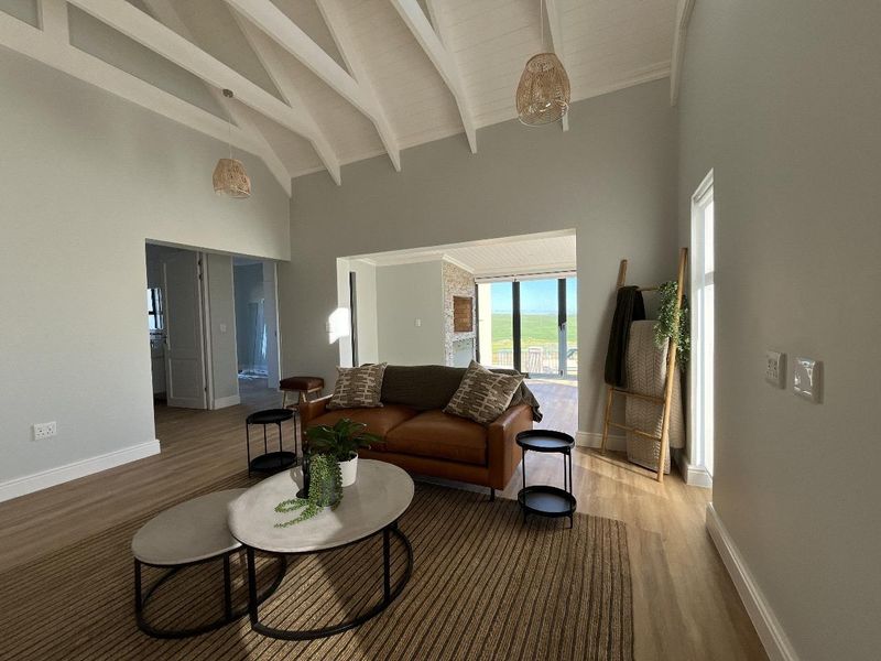 Where Luxury Meets the Fairway | Designer Living in Mount Royal Golf Estate - Photo 10