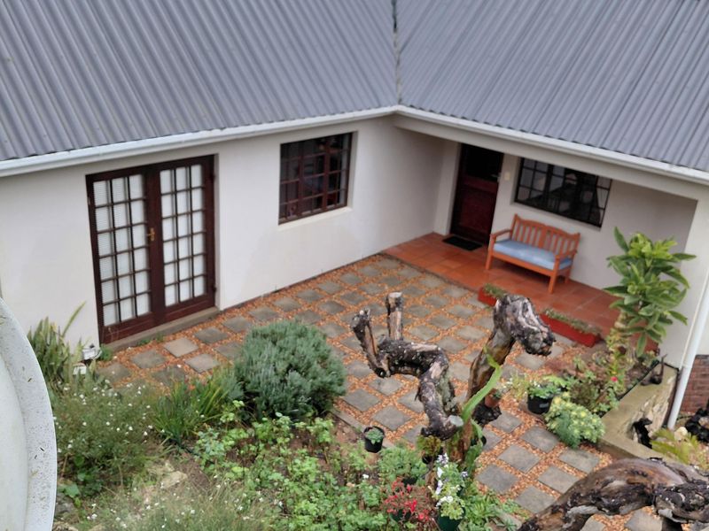 Elegant Family Home in Sought - After Stilbaai Wes - Photo 2
