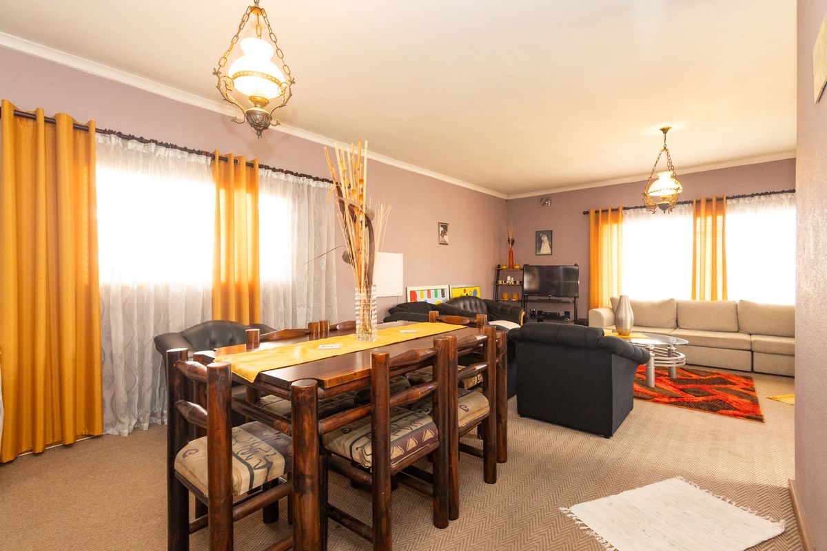 Dual living double delight!! - Photo 4