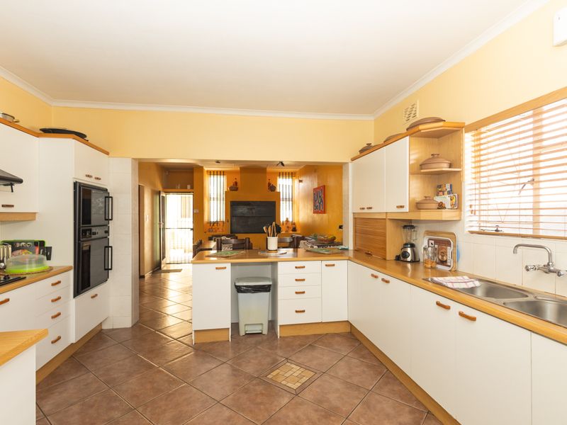 Dual living double delight!! - Photo 9
