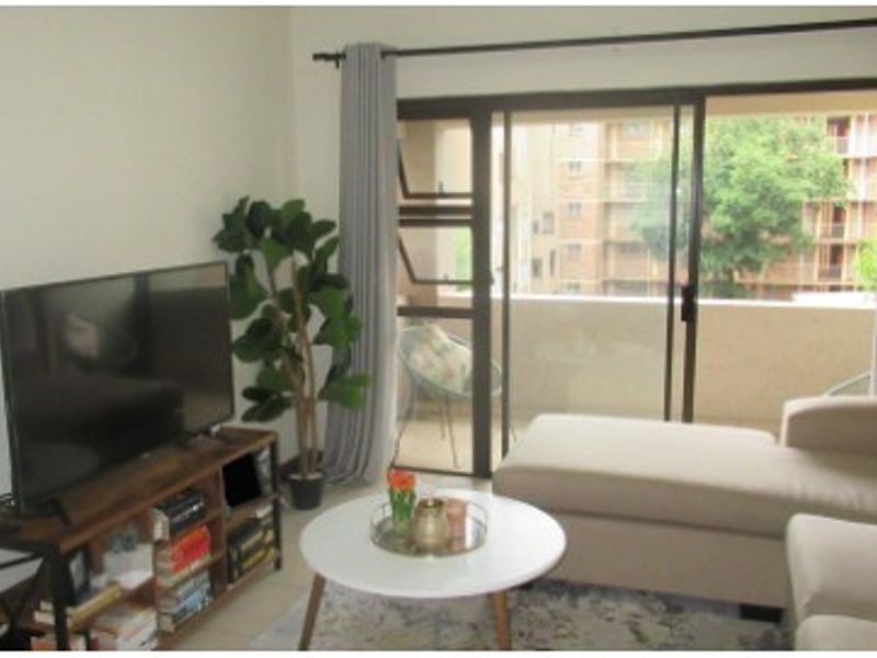 Lock-Up-and-Go 1-Bedroom Apartment with Private Balcony in Ferndale - Photo 2