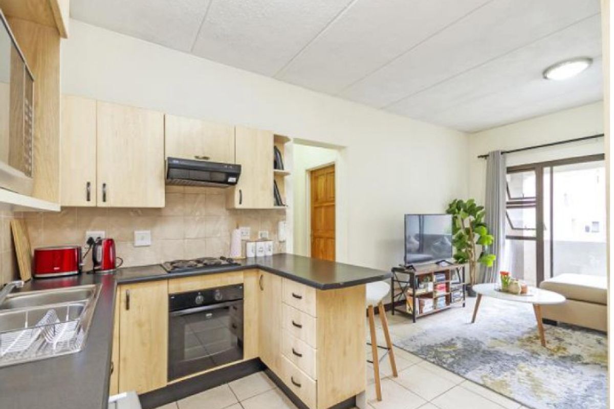 Convenient and Secure 1-Bedroom Apartment in Ferndale - Photo 4