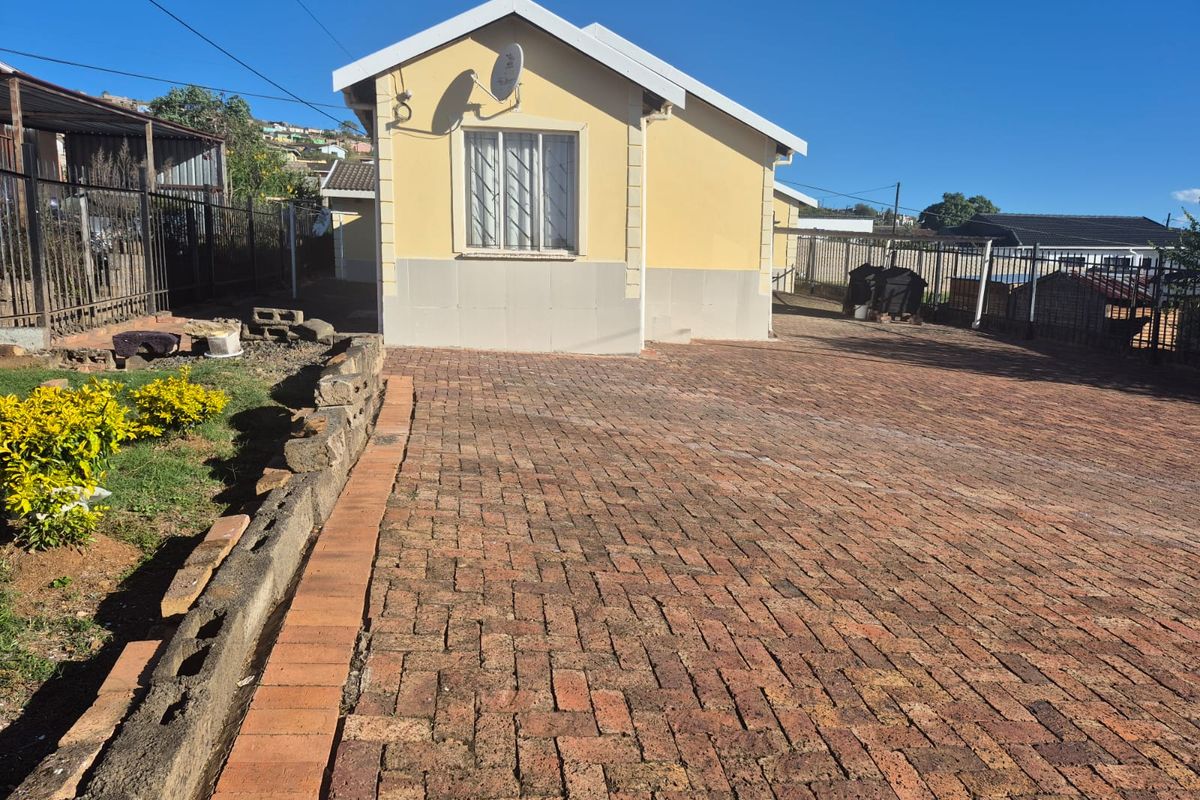 Secure 3 Bedroom Family Home with Flatlet in Imbali - Photo 2