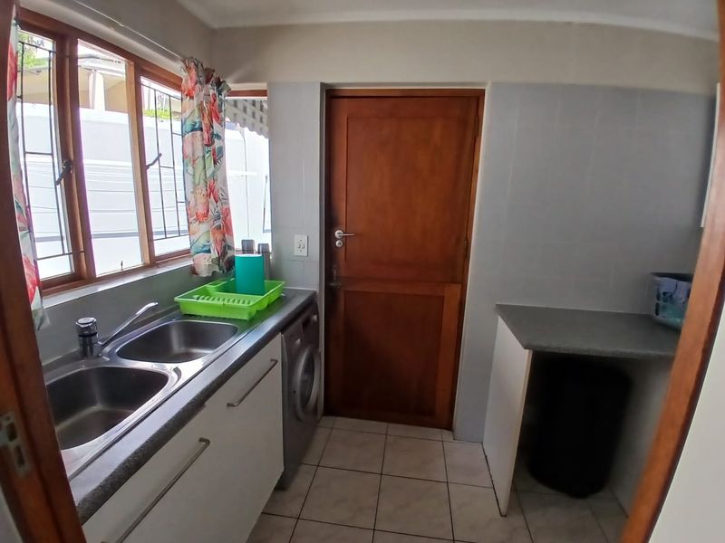4 Bed 3 Bath House Nestled within Magaliessig - Photo 8