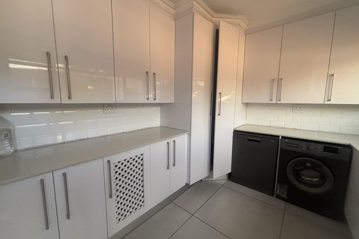 Elegantly Designed Home in Secure Estate - Photo 4