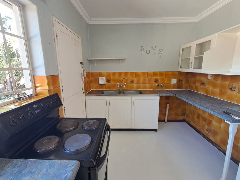 Charming Freehold 3 bedroom home in Rietvallei Park - Photo 5