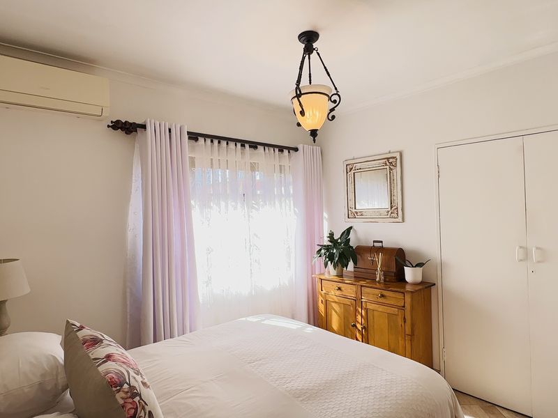 Entertainer’s Dream with Flatlet and 4-Car Garage in Dal Fouché, Springs - Photo 10