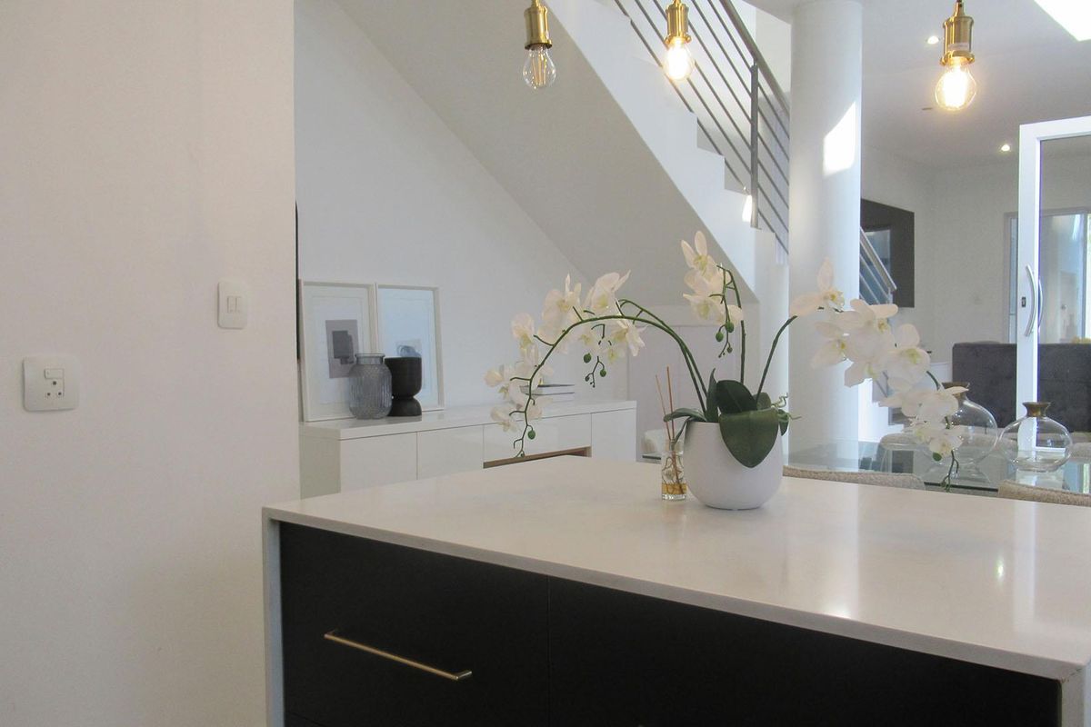 Luxurious 4-Bedroom Family Home for Sale | Secure Estate Living in Ferndale, Randburg - Photo 2