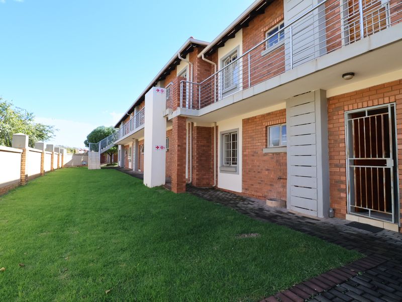 Stunning 2 bedroom ground floor apartment in Monavoni! - Photo 3