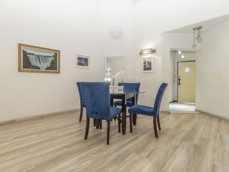 Well located townhouse in boutique style complex - Photo 6