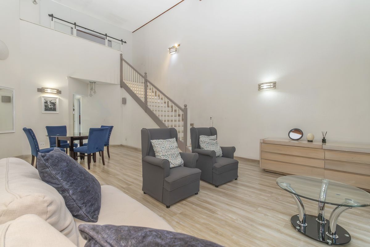 Well located townhouse in boutique style complex - Photo 5